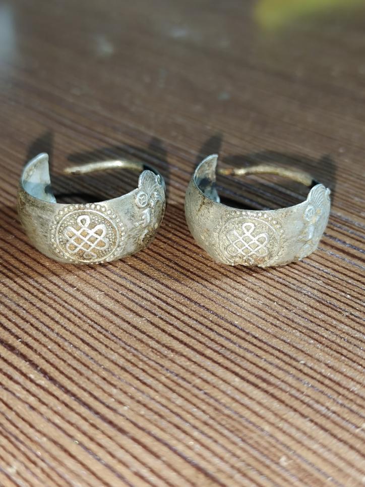 一對清代雕花（獅頭中國結）老銀耳環(huán)！原配一對